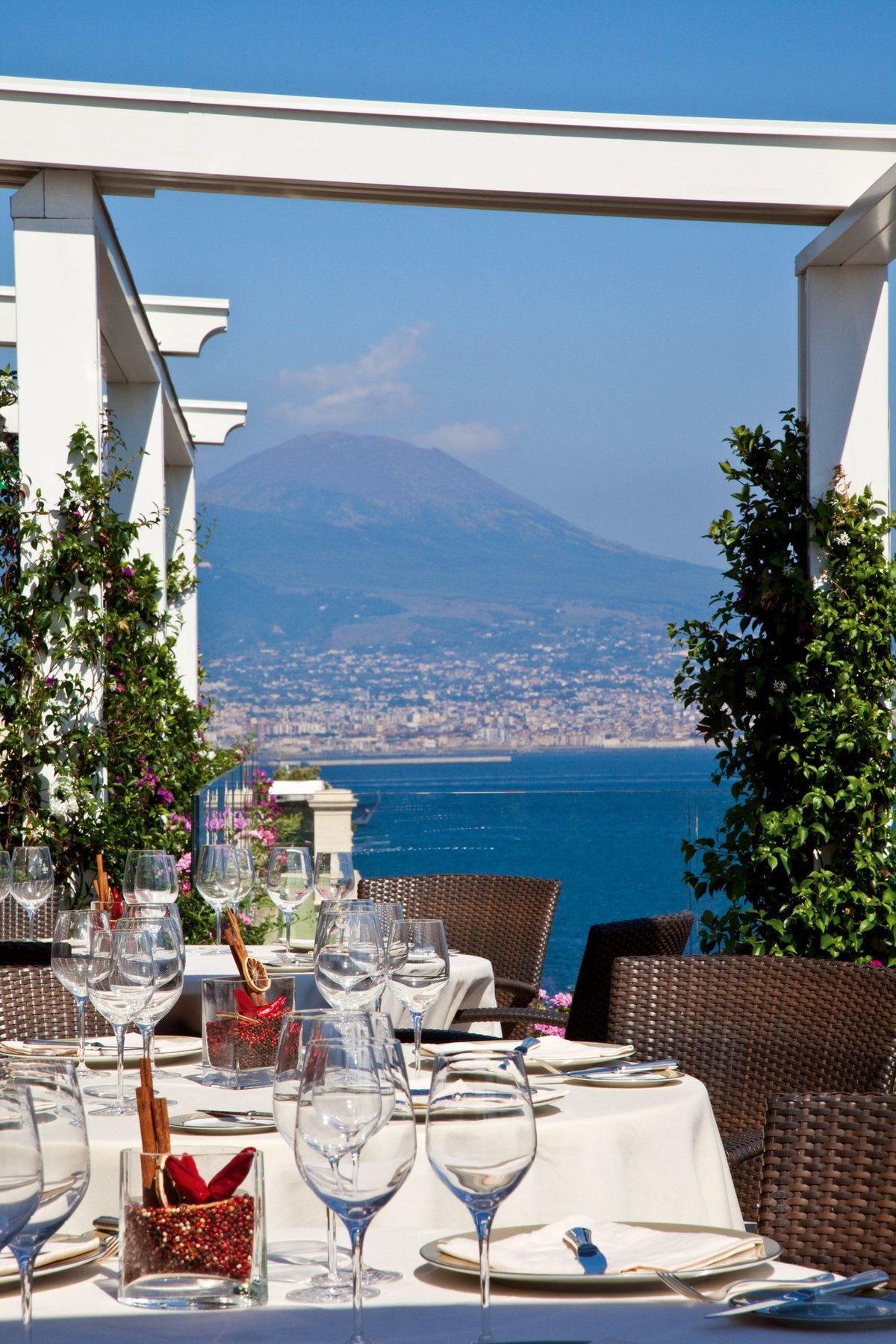 Grand Hotel Vesuvio Naples Restaurant photo
